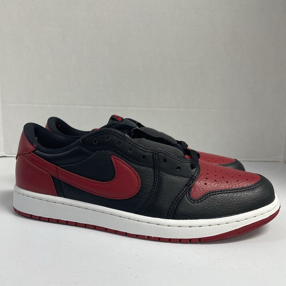 Air Jordan 1 Retro Low OG Banned 2026 IW6276 001 Size 11 Black Red Bred Low Top - Picture 7 of 9